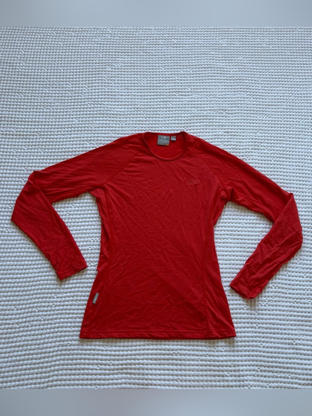 Icebreaker BodyFit 200 Slim Fit Coral Red Merino Wool Base Layer Long Sleeve - M